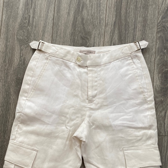 Banana Republic - NWT! Off-White 100% Cotton High Rise Cargo Pant - Size 4 - Picture 2 of 10